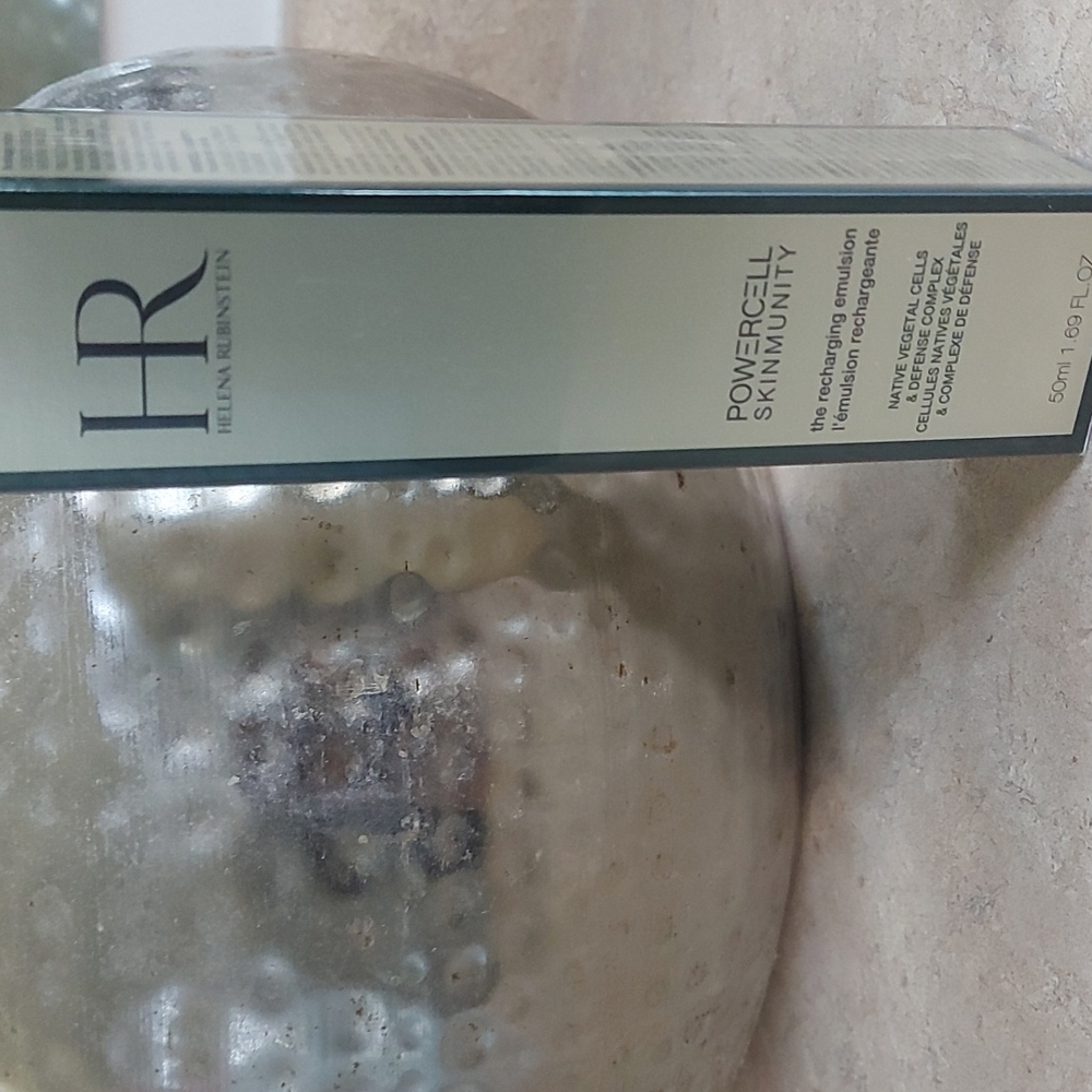 Helena Rubinstein Powercell Skinmunity recharging emulsion